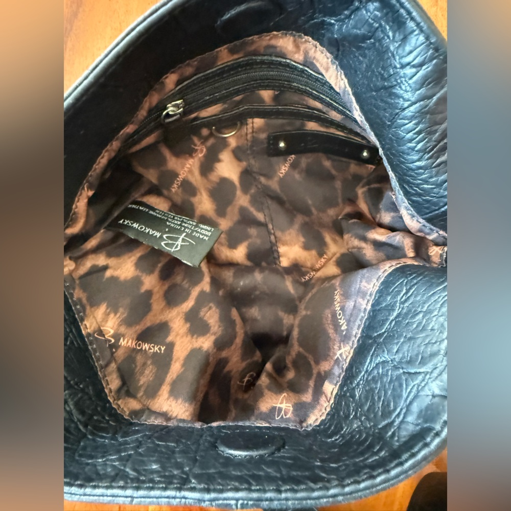 B. Makowsky Black Crossbody Bag - Picture 5 of 5